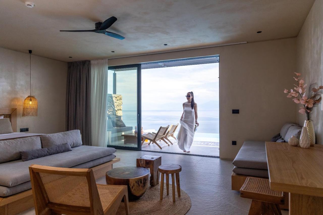 ​Le Grand Bleu Resort Dervéni Kültér fotó
